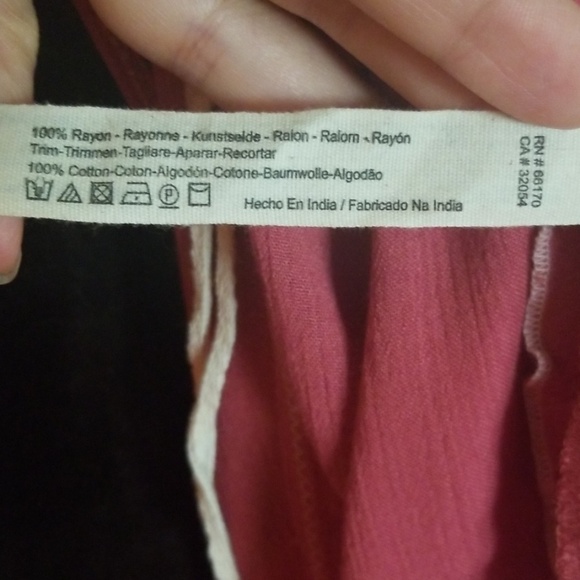 Free People Bohemian Lagenlook Rayon Tunic Top Deep V-neckline Size XS in Pink - Picture 8 of 9